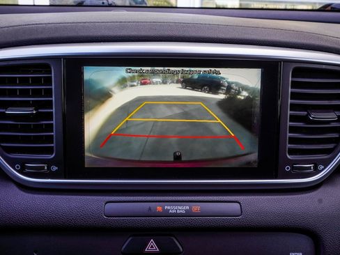 Used 2021 Kia Sportage S image 19