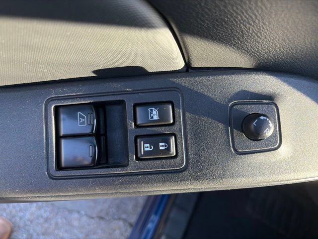 Used 2022 Nissan Frontier SV RWD image 8