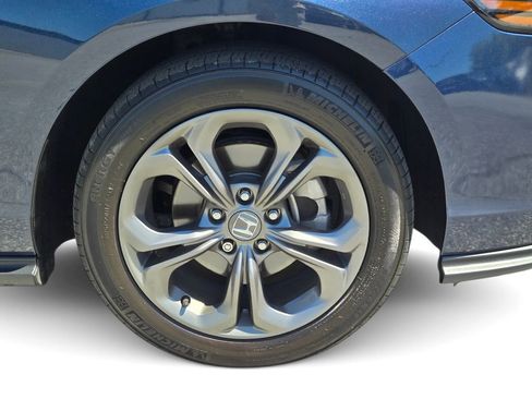 Used 2024 Honda Accord EX image 6