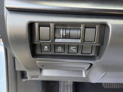 Used 2023 Subaru Crosstrek 2.5i Sport AWD/4WD image 23