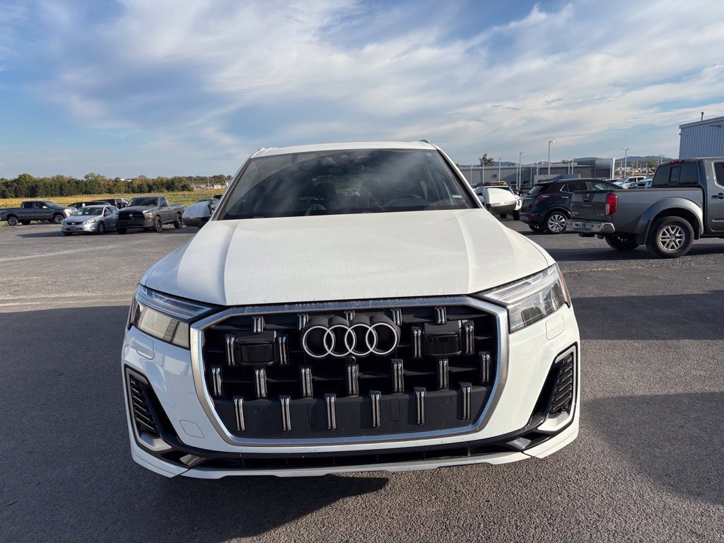 Used 2025 Audi Q7 3.0T Premium Plus AWD/4WD image 7