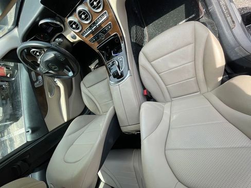 Used 2016 Mercedes-Benz C 300 Sedan image 10