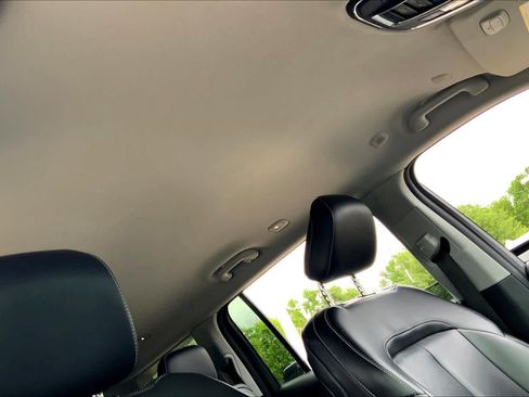 Used 2023 Jeep Grand Cherokee L Limited image 14