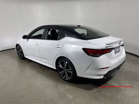 Used 2022 Nissan Sentra SR w/ SR Premium Package image 5
