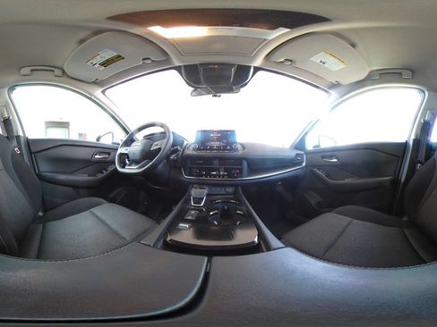 Used 2025 Nissan Rogue SV FWD image 39