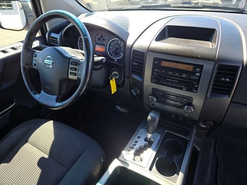 Used 2011 Nissan Titan SV w/ SV Value Truck Pkg AWD/4WD image 11