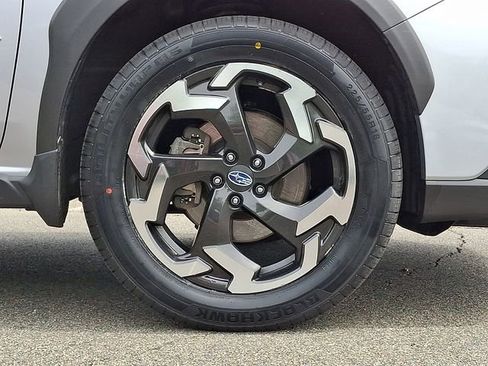 Used 2023 Subaru Crosstrek 2.5i Limited AWD/4WD image 8