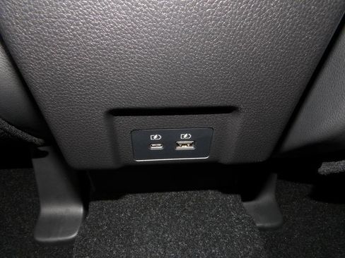 New 2024 Mitsubishi Eclipse Cross SE image 20