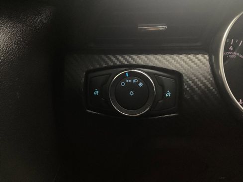 Used 2019 Ford Mustang Coupe image 34