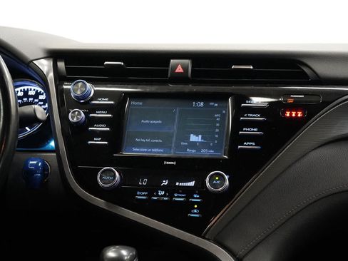 Used 2020 Toyota Camry SE w/ Convenience Package FWD image 14