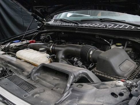 Used 2024 Ford Expedition Max Platinum AWD/4WD image 31