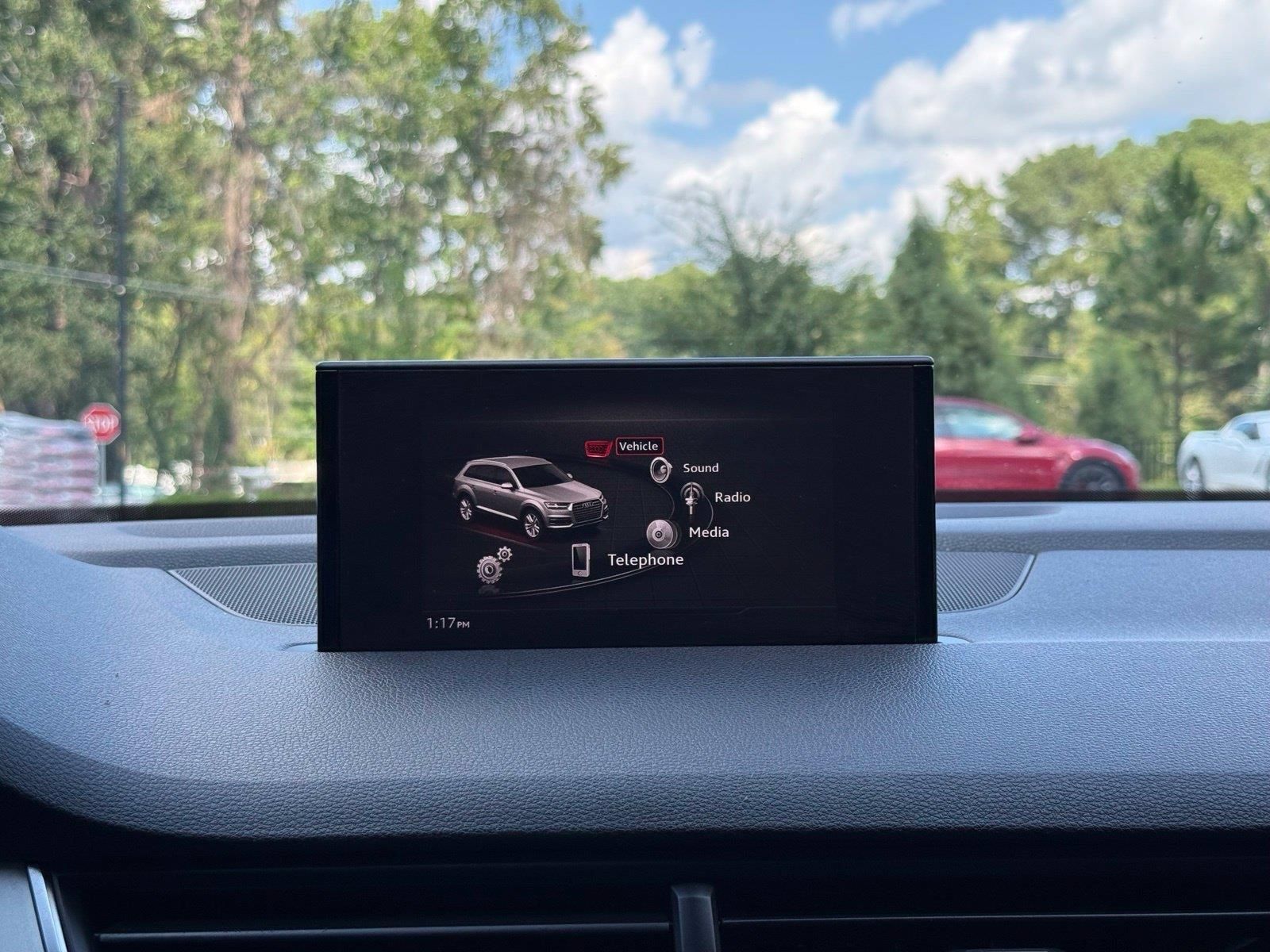 Used 2018 Audi Q7 2.0T Premium AWD/4WD image 43