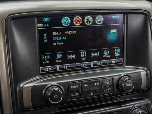 Used 2018 Chevrolet Silverado 1500 LT w/ Texas Edition AWD/4WD image 27