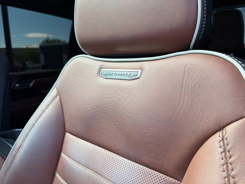 Used 2025 GMC Sierra 2500 Denali Ultimate image 22