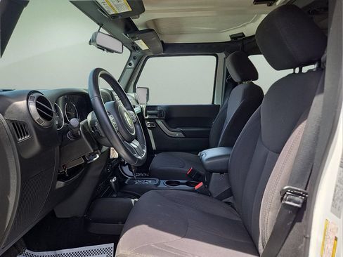 Used 2015 Jeep Wrangler Unlimited Sport w/ Quick Order Package 24S AWD/4WD image 15