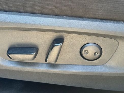 New 2025 Nissan Pathfinder SV image 13