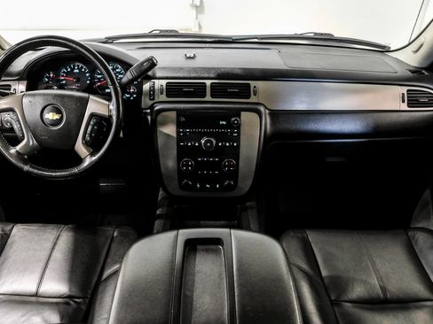 Used 2013 Chevrolet Avalanche LT w/ Suspension Package, Off-Road image 16