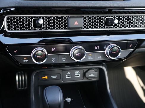 Certified 2024 Honda Civic Sport Touring image 22