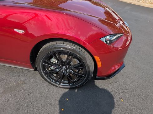 New 2026 MAZDA MX-5 Miata Club w/ Interior Package RWD image 3