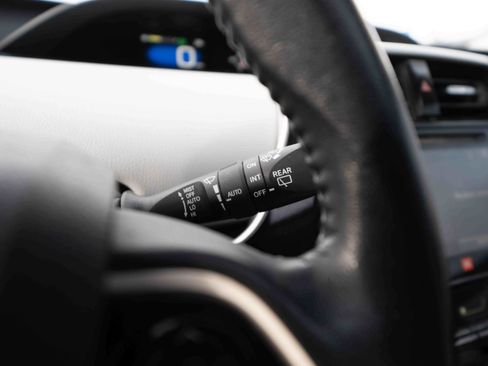 Used 2017 Toyota Prius Four image 14