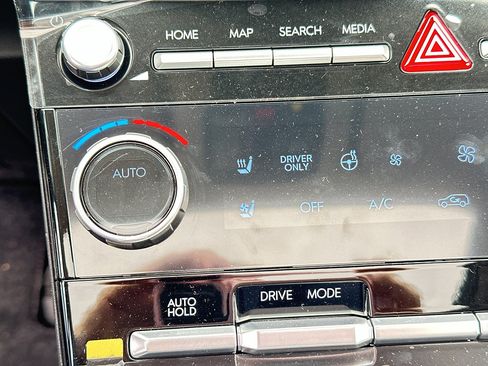 New 2025 Hyundai Santa Fe Limited image 23