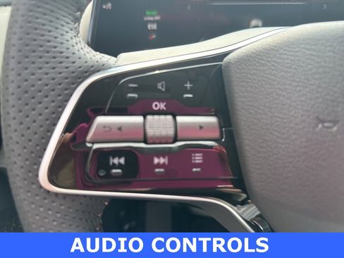 Used 2023 Nissan Ariya FWD image 18