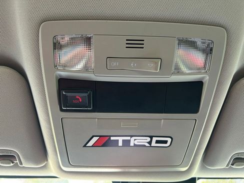 Used 2020 Toyota Tacoma SR5 RWD image 28
