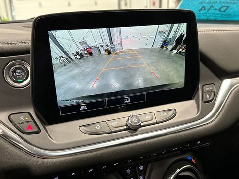 Used 2025 Chevrolet Blazer LT image 22