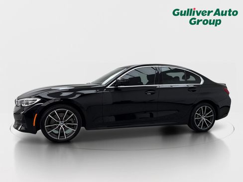 Used 2020 BMW 330i Sedan w/ Convenience Package RWD image 2