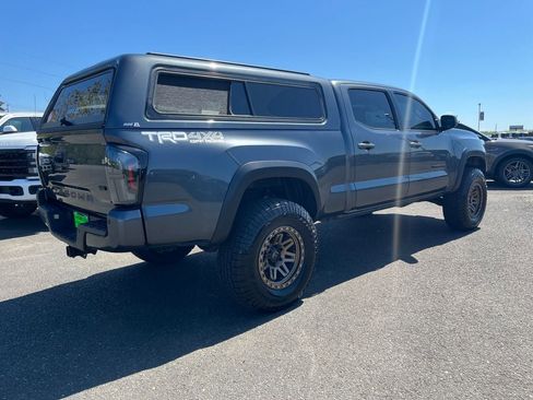 Used 2020 Toyota Tacoma TRD Off-Road w/ TRD Premium Off Road Package AWD/4WD image 6