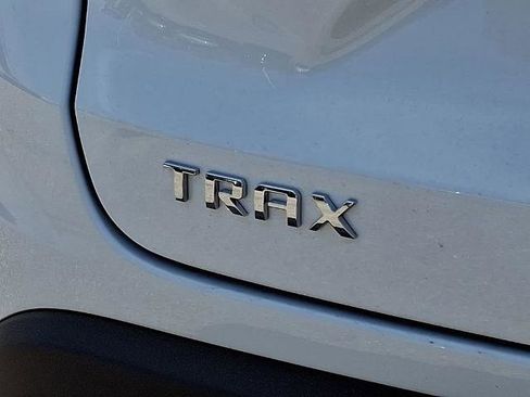 New 2026 Chevrolet Trax LT image 18