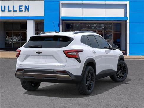 New 2026 Chevrolet Trax ACTIV w/ Sunroof Package image 4