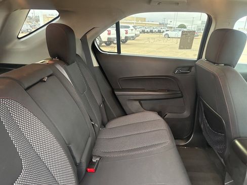 Used 2017 Chevrolet Equinox LT image 34