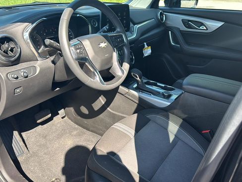 Used 2024 Chevrolet Blazer LT w/ Convenience Package AWD/4WD image 11