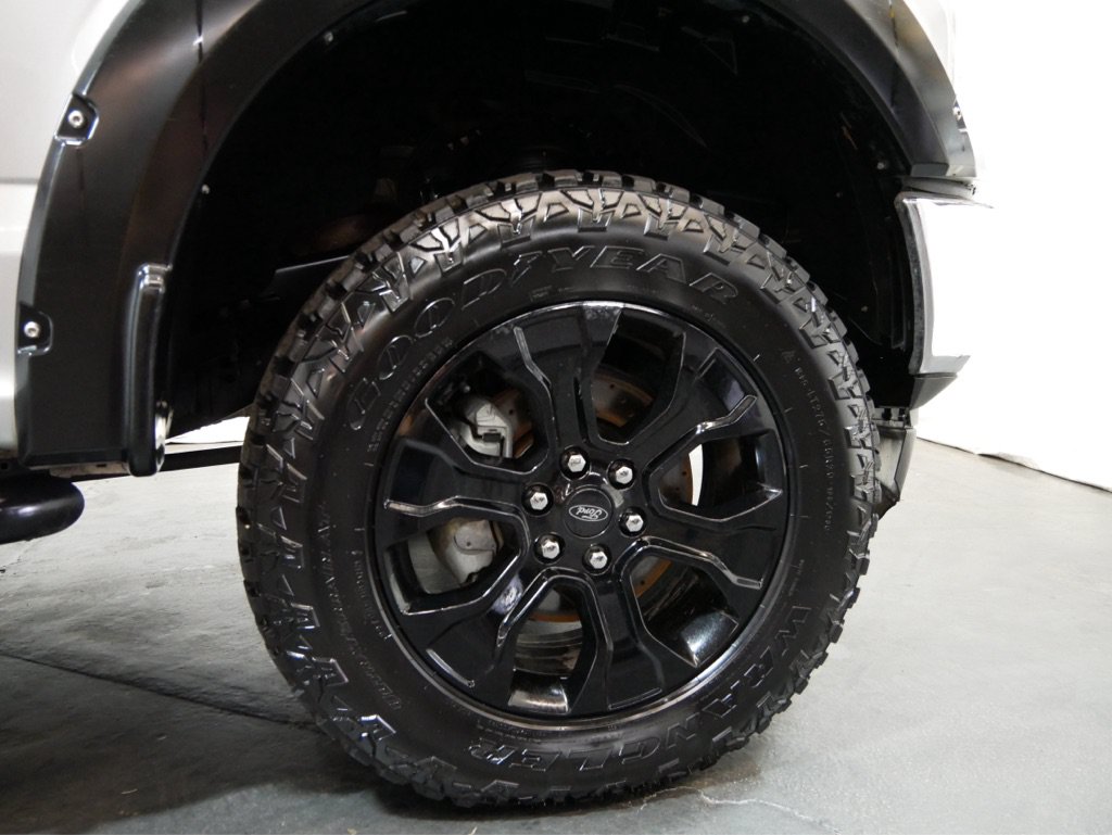 Used 2019 Ford F150 XLT w/ Equipment Group 302A Luxury AWD/4WD image 11