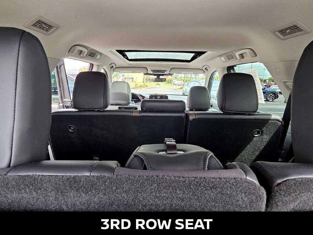 Certified 2023 Nissan Pathfinder Platinum w/ Cargo Package AWD/4WD image 13