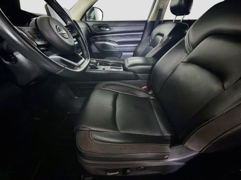 Used 2022 Nissan Pathfinder SL FWD image 13