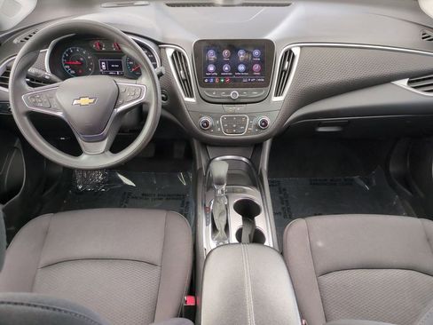 Used 2025 Chevrolet Malibu LT FWD image 27