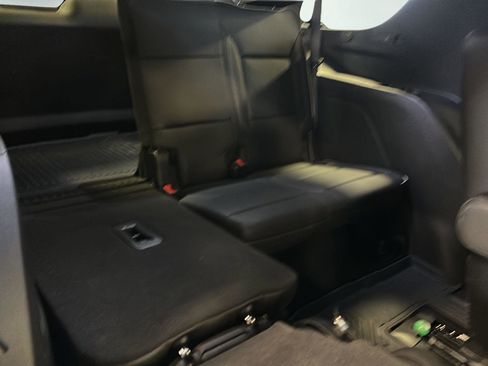 Used 2026 GMC Yukon Elevation AWD/4WD image 24