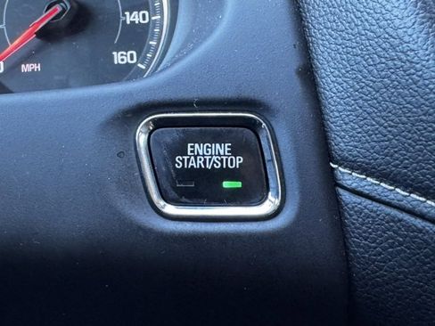 Used 2021 GMC Acadia SLE w/ Driver Convenience Package image 29