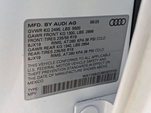 Certified 2025 Audi Q5 Premium w/ Convenience Package image 26