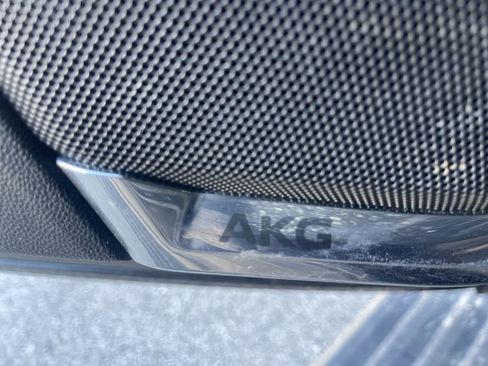 Used 2021 Cadillac Escalade Premium Luxury Platinum image 24