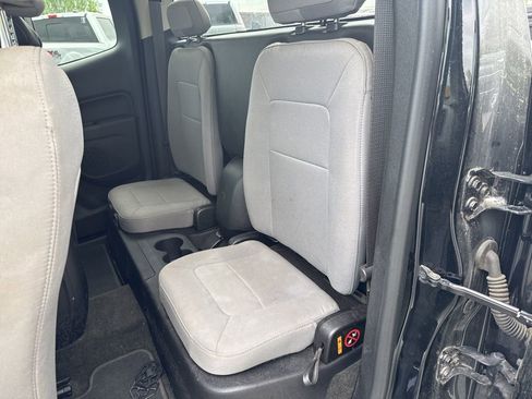 Used 2018 Chevrolet Colorado W/T w/ Custom Special Edition image 12