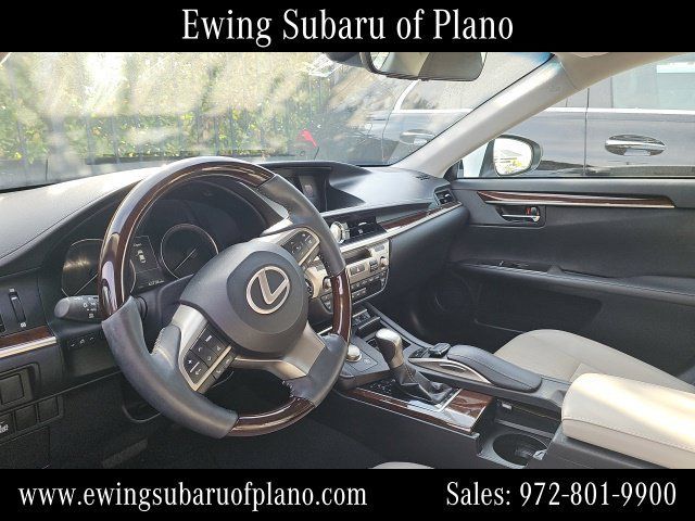 Used 2017 Lexus ES 350 w/ Luxury Package FWD image 5