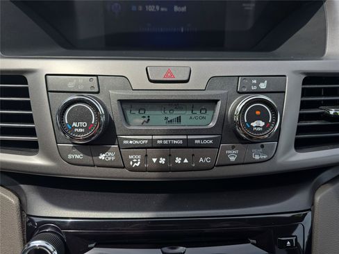 Used 2016 Honda Odyssey EX-L image 17