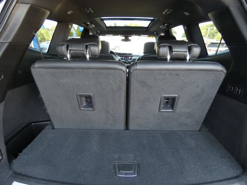 Used 2021 Cadillac XT6 Premium Luxury image 16