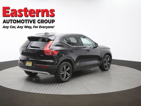 Used 2024 Volvo XC40 B5 Core AWD/4WD image 41