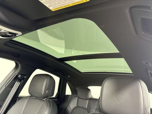 Certified 2025 Porsche Macan S AWD/4WD image 41