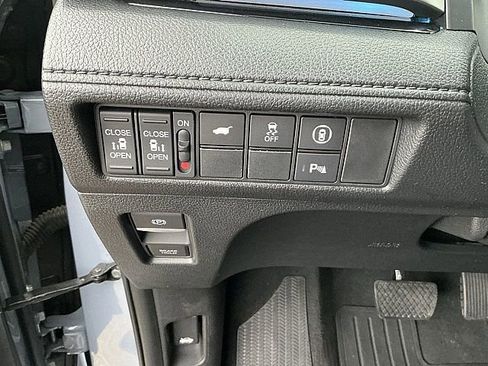 Used 2023 Honda Odyssey Touring image 23