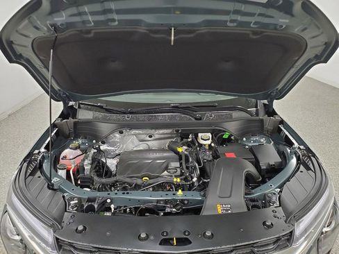 New 2026 Chevrolet Trax LT w/ Driver Confidence Package FWD image 10